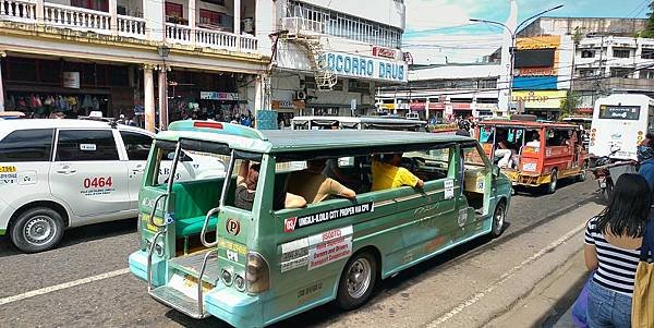 遊車河到UPV Iloilo_20230223_JM Basa St 07.JPG