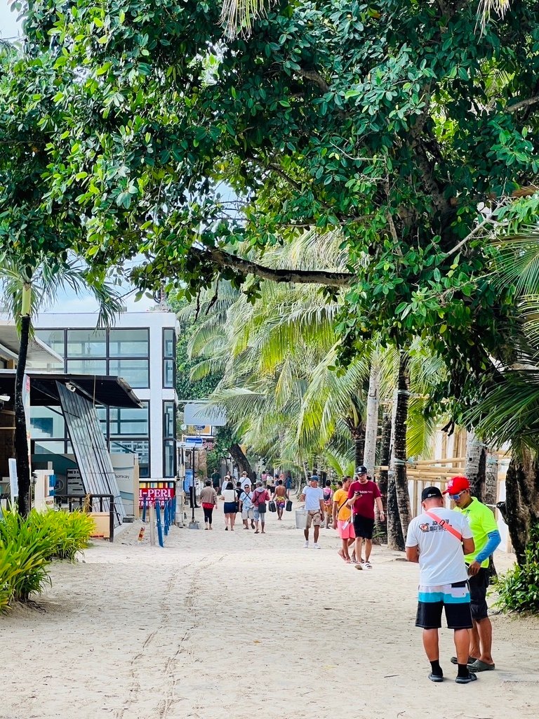 Lola的家鄉 20240829_074104_Beach_Boracay.JPG