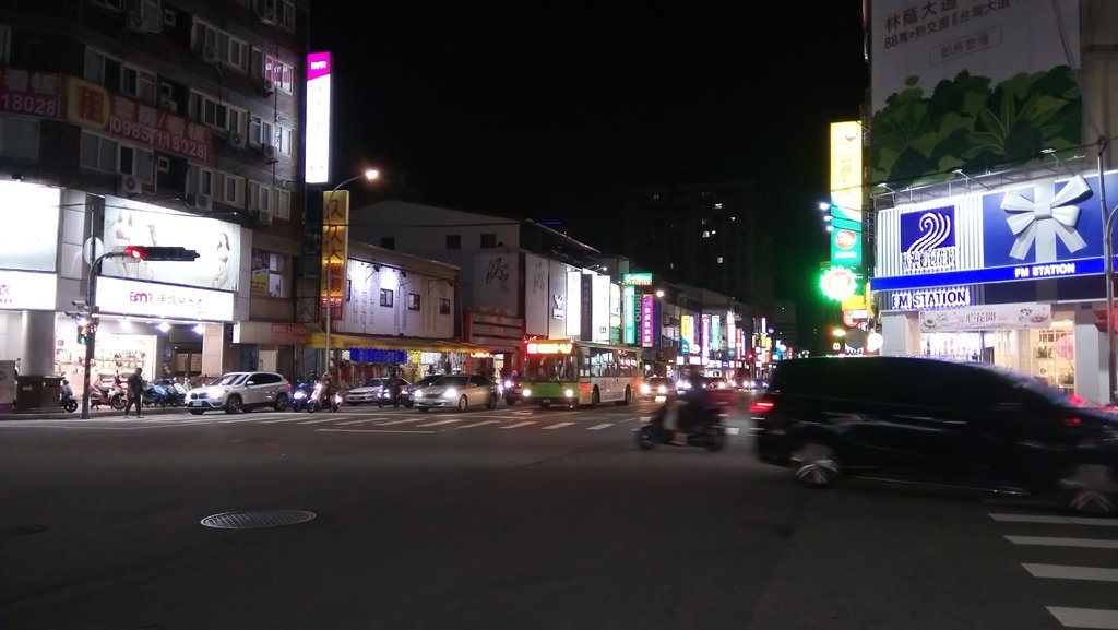 20240428_192800_街景_臺中西屯.JPG