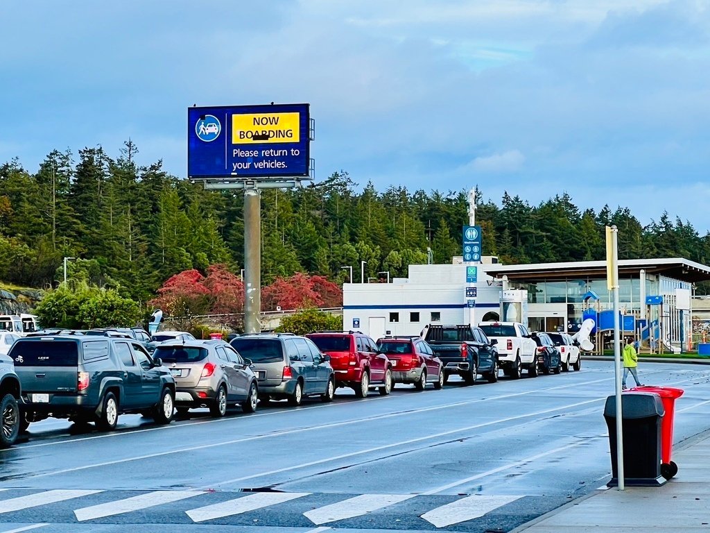 萬聖節和排燈節 20241027_101800_BC Ferries Duke Point Terminal.JPG