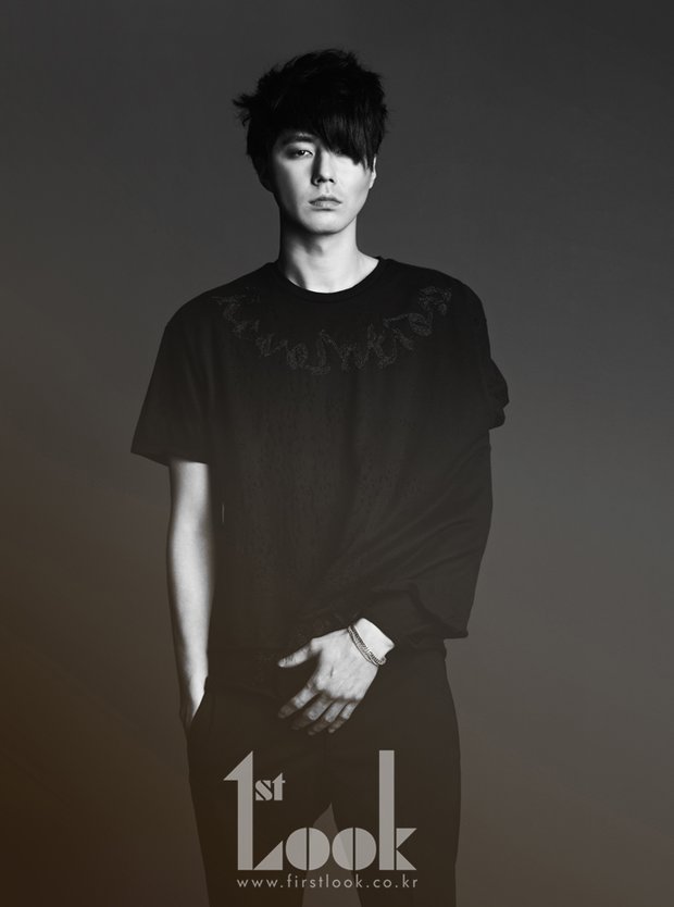 趙寅成_1st Look_201203_02
