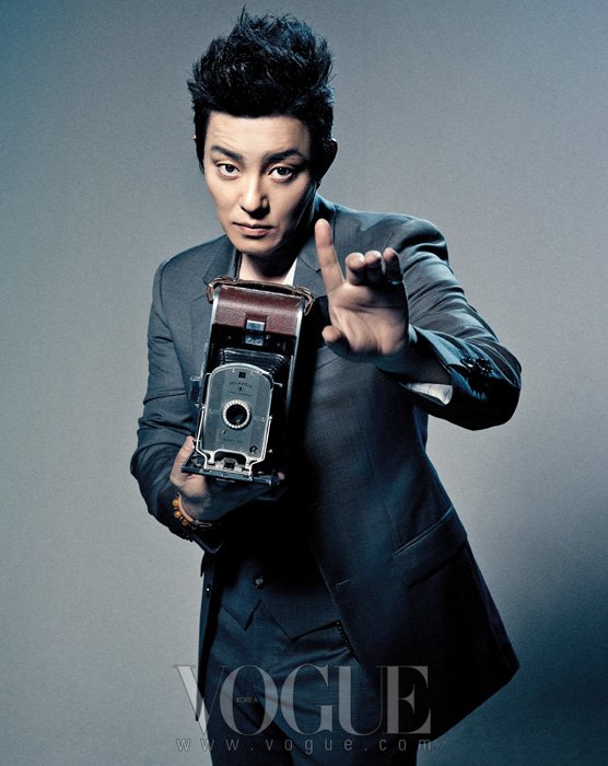 李凡秀_VOGUE_201208_1