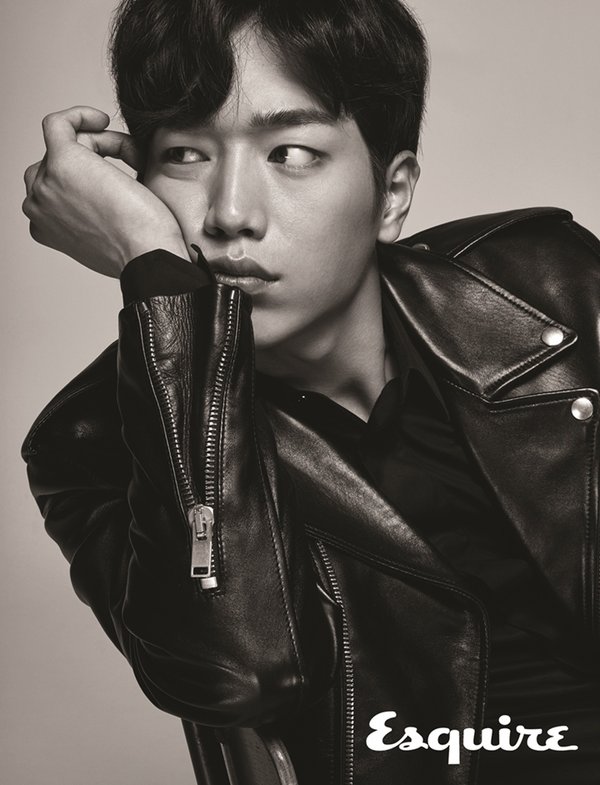 徐康俊_Esquire_201510_2