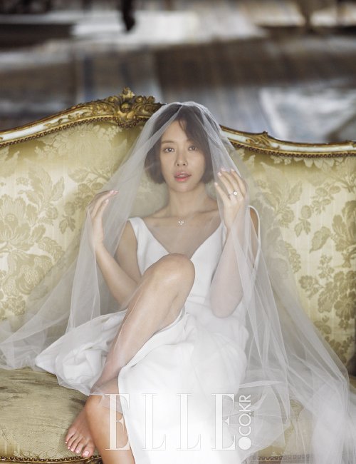 黃靜茵_ELLE_201604_1.jpg