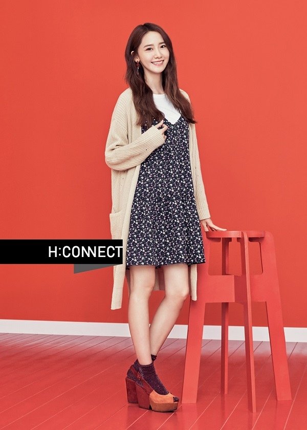 少女時代成員潤娥_H_CONNECT_2017春季_2.jpg