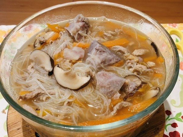 芋頭米粉湯2.jpg