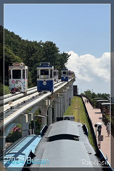 天空膠囊列車