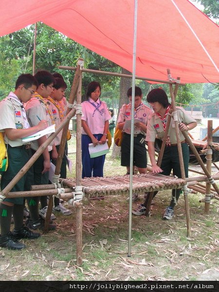 營地建設 -- 高架灶