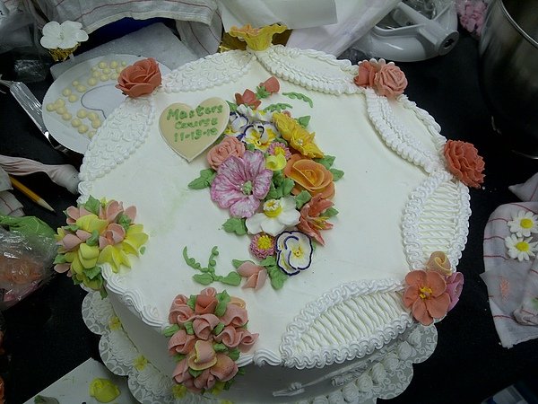 Wilton Master&apos;s Course Sample Birthday Cake