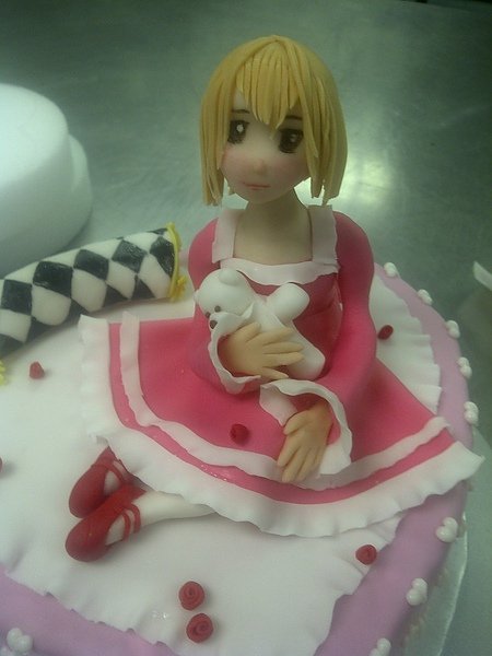 Manga Doll Cake 2.jpg