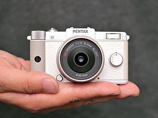 Pentax Q