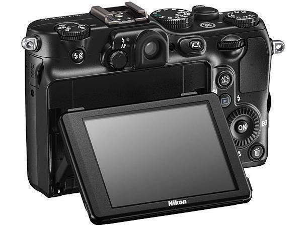 Nikon P7100