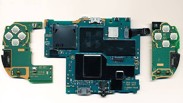 PS Vita Teardown