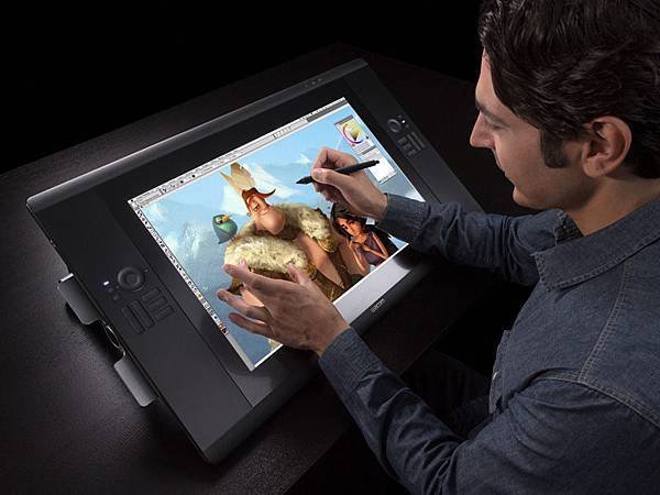 WACOM Cintiq 24HD touch