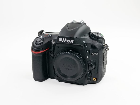 Nikon D600 被拆解