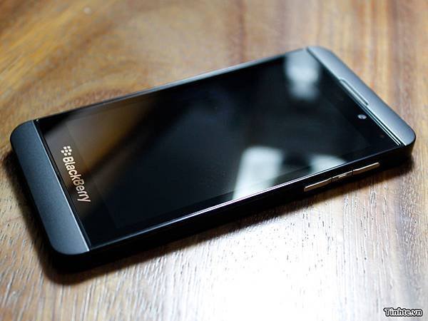 BlackBerry 10 L 系列 流出