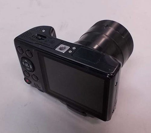 Canon-PowerShot-SX-camera-back