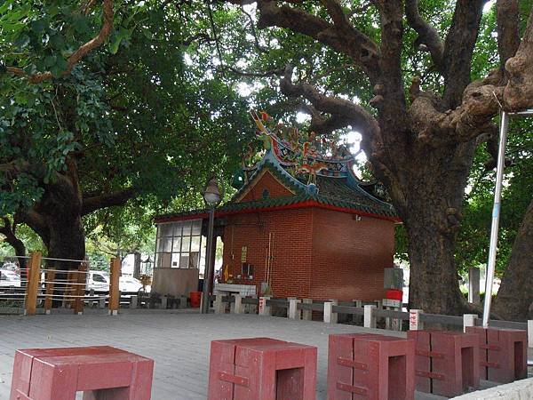 茄苳王公廟