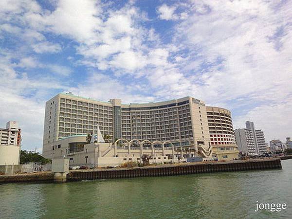 沖繩那霸港