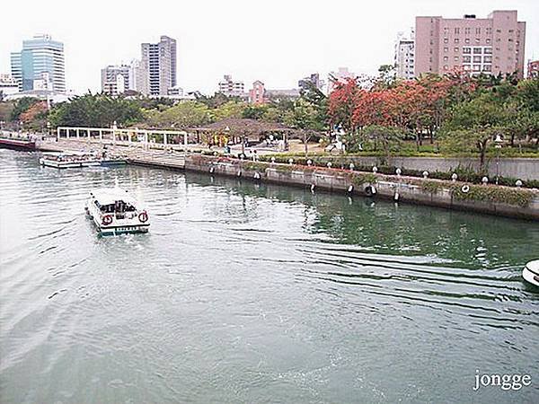 高雄愛河