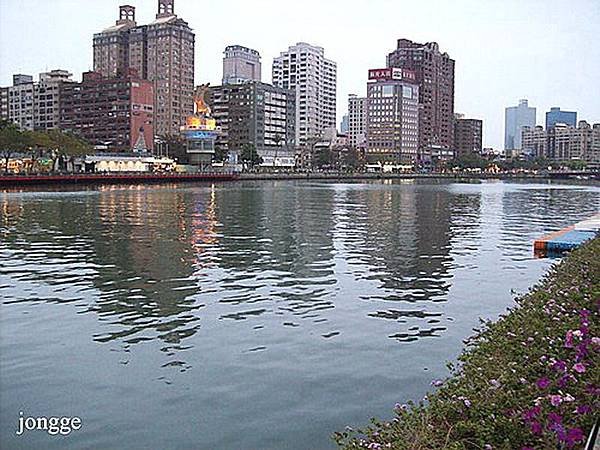 高雄愛河