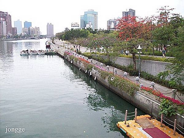 高雄愛河