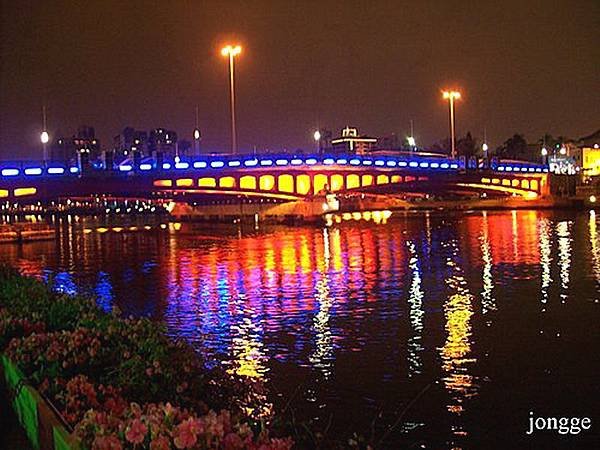 高雄愛河