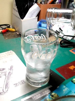 1026 003 (300x400).jpg