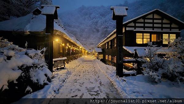 東北快閃之旅~白雪紛飛的銀白色乳頭溫泉鄉與陰雨天的田澤湖