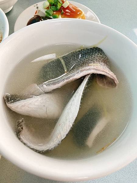 虱目魚皮湯