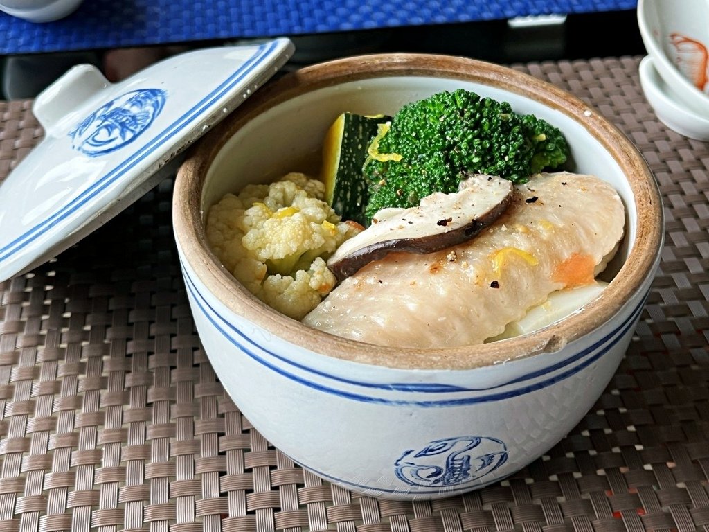 基隆精釀 | 正濱漁港第一排，預約制私廚套餐，精釀啤酒搭配美