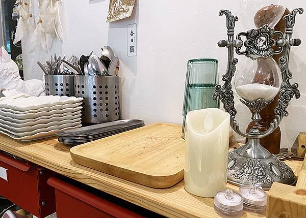木柵餐酒館，露營風親子餐廳【呼嚕小酒館】貓咪主題特殊調酒、水煙館，適合聚餐、慶生、約會的氣氛餐廳-15.jpg