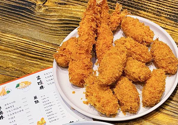 桃園美食2023│大竹美食廣場《食在點》特色貨櫃屋隱藏日式丼