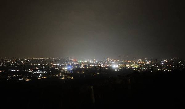 桃園龍潭夜景推薦│見山景觀餐廳－非常浪漫的桃園約會聖地│桃園龍潭景點乳姑山－57.jpg