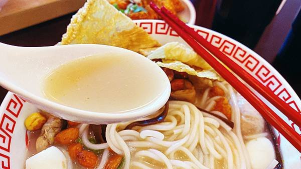 中山捷運美食推薦【螺螄福-雙連店】正宗柳州螺螄粉│台北捷運美食地圖-32.jpg