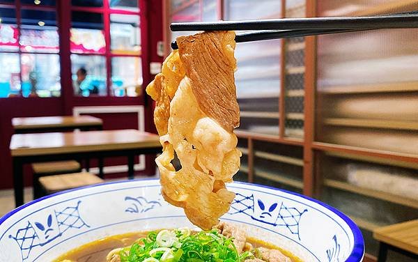 老福家常牛肉麵│吃麵送紅茶、珍奶、小菜，還可以裝滿外帶│土城牛肉麵推薦、板橋牛肉麵推薦、板橋土城美食推薦-25.jpg