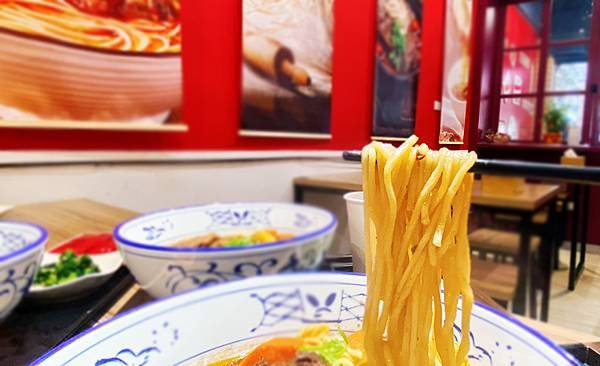 老福家常牛肉麵│吃麵送紅茶、珍奶、小菜，還可以裝滿外帶│土城牛肉麵推薦、板橋牛肉麵推薦、板橋土城美食推薦-28.jpg