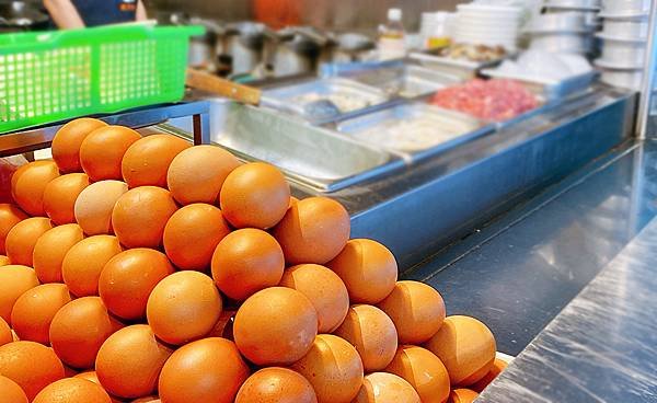 大橋頭美食推薦│延三夜市必吃蚵仔煎-東時鮮蚵(衝浪蚵仔)，大橋頭捷運站周邊美食，每日東石鮮蚵直送-11.jpg