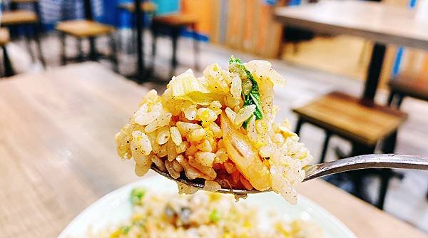 大橋頭美食推薦│延三夜市必吃蚵仔煎-東時鮮蚵(衝浪蚵仔)，大橋頭捷運站周邊美食，每日東石鮮蚵直送-51.jpg