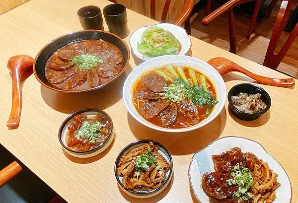 桃園牛肉麵推薦│集英會牛肉麵-武陵店，推宮廷麻辣牛肉麵，涼拌魚皮│桃園美食推薦-37.jpg