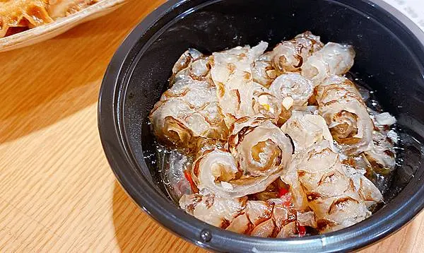 桃園牛肉麵推薦│集英會牛肉麵-武陵店，推宮廷麻辣牛肉麵，涼拌魚皮│桃園美食推薦-45.jpg