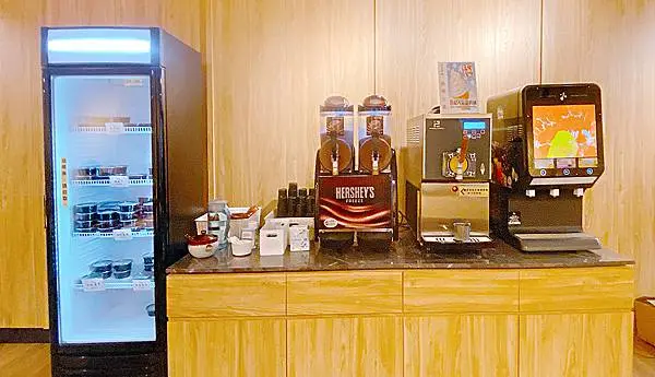 桃園牛肉麵推薦│集英會牛肉麵-武陵店，推宮廷麻辣牛肉麵，涼拌魚皮│桃園美食推薦-11.jpg