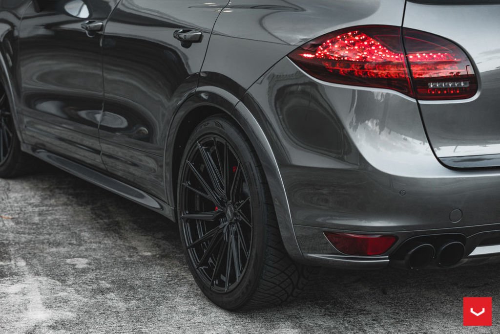 Vossen HF-4T鋁圈 For Porsche Cayenne GTS 002.jpg