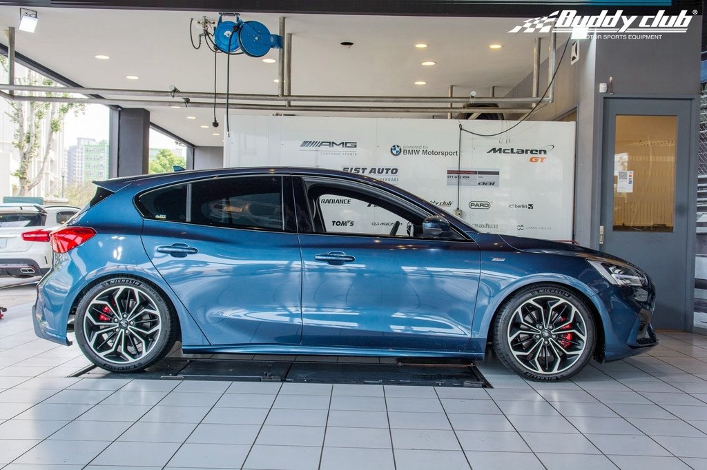 福特 Focus mk4鋁圈輪胎規格及改裝品懶人包