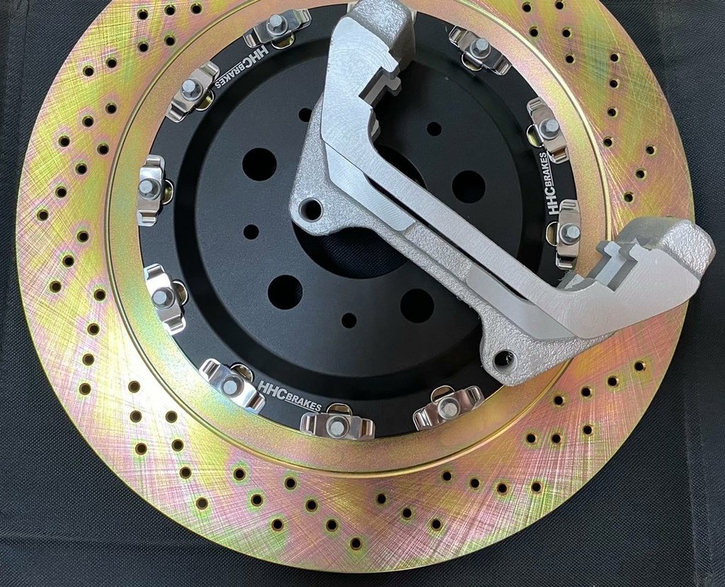 HHC BRAKES 終於推出 TESLA  MODEL 3第一款後加大碟套件了！