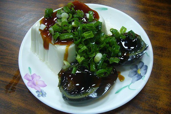 皮蛋豆腐