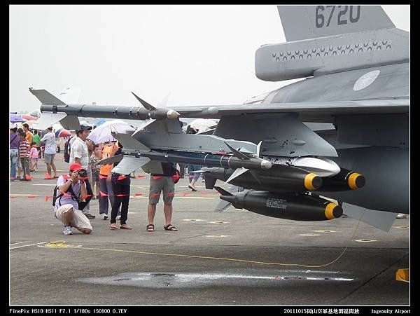 20111015岡山空軍基地-F16與幻象2000V04.JPG