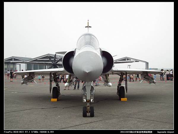 20111015岡山空軍基地-F16與幻象2000V16.JPG