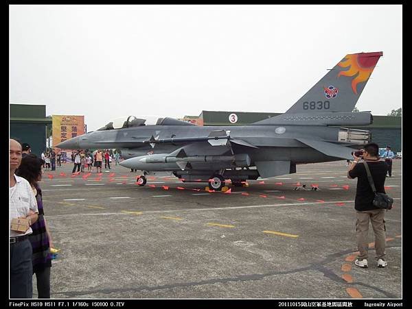20111015岡山空軍基地-F16與幻象2000V25.JPG