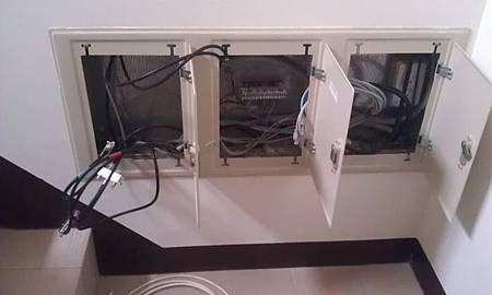 IMAG8024(四樓弱電箱).jpg